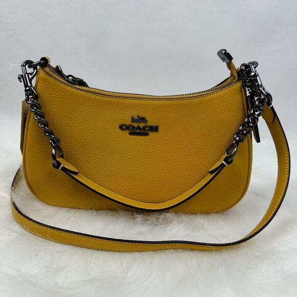 COACH Teri Shoulder/Crossbody Bag In Leather Turmeric Yellow CV934 NWT - Picture 2 of 12